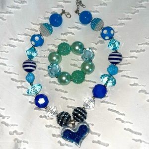 EUC Girls Costume Jewelry Set Necklace Bracelet Blue Sparkles
